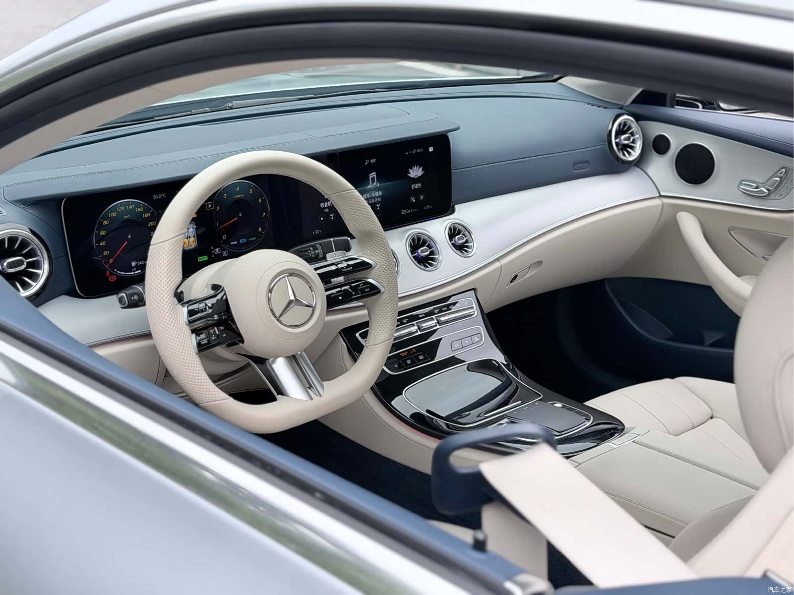 Mercedes-Benz E-Class, 2022 все фото