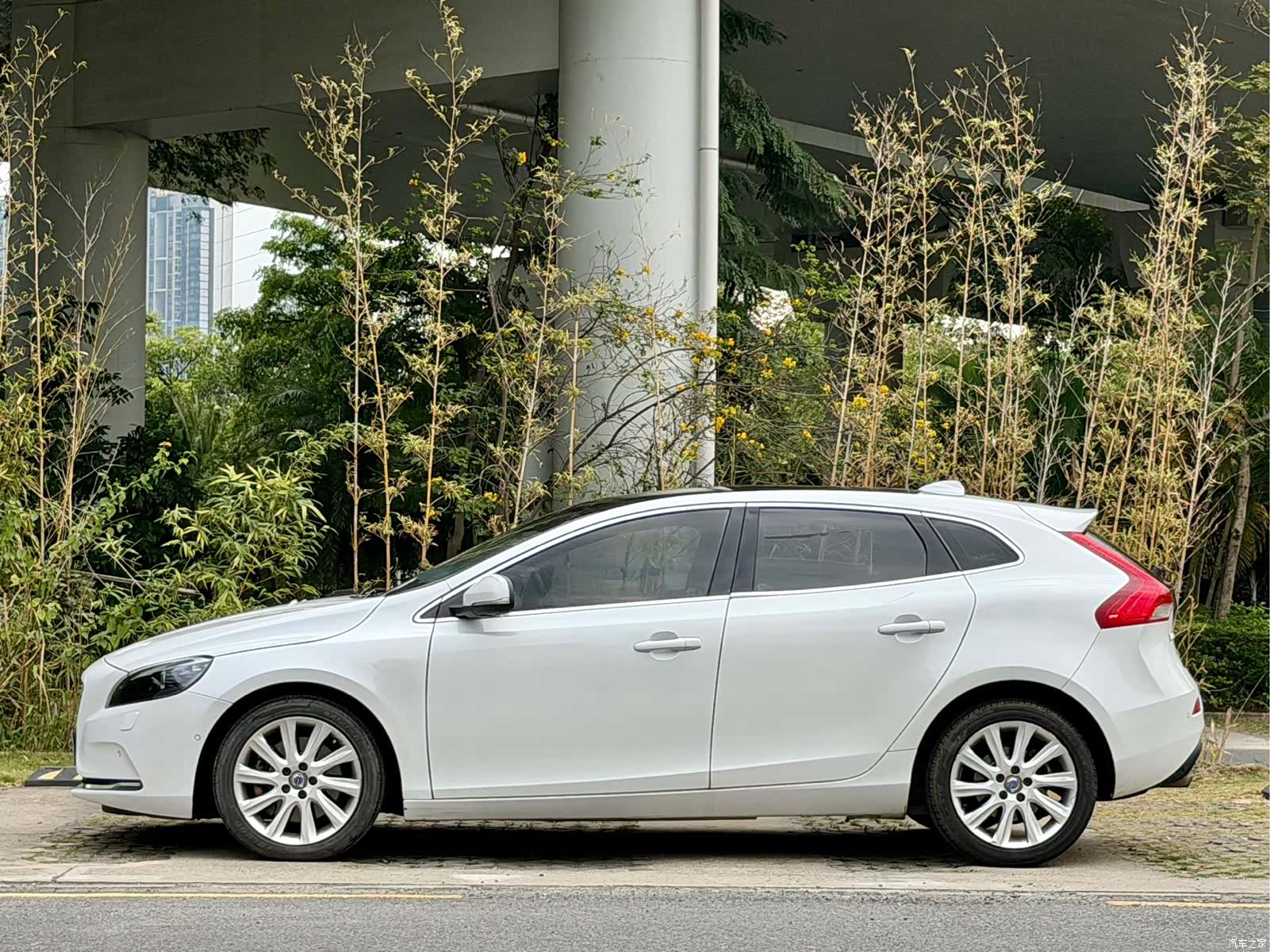 Volvo V40, 2016 7
