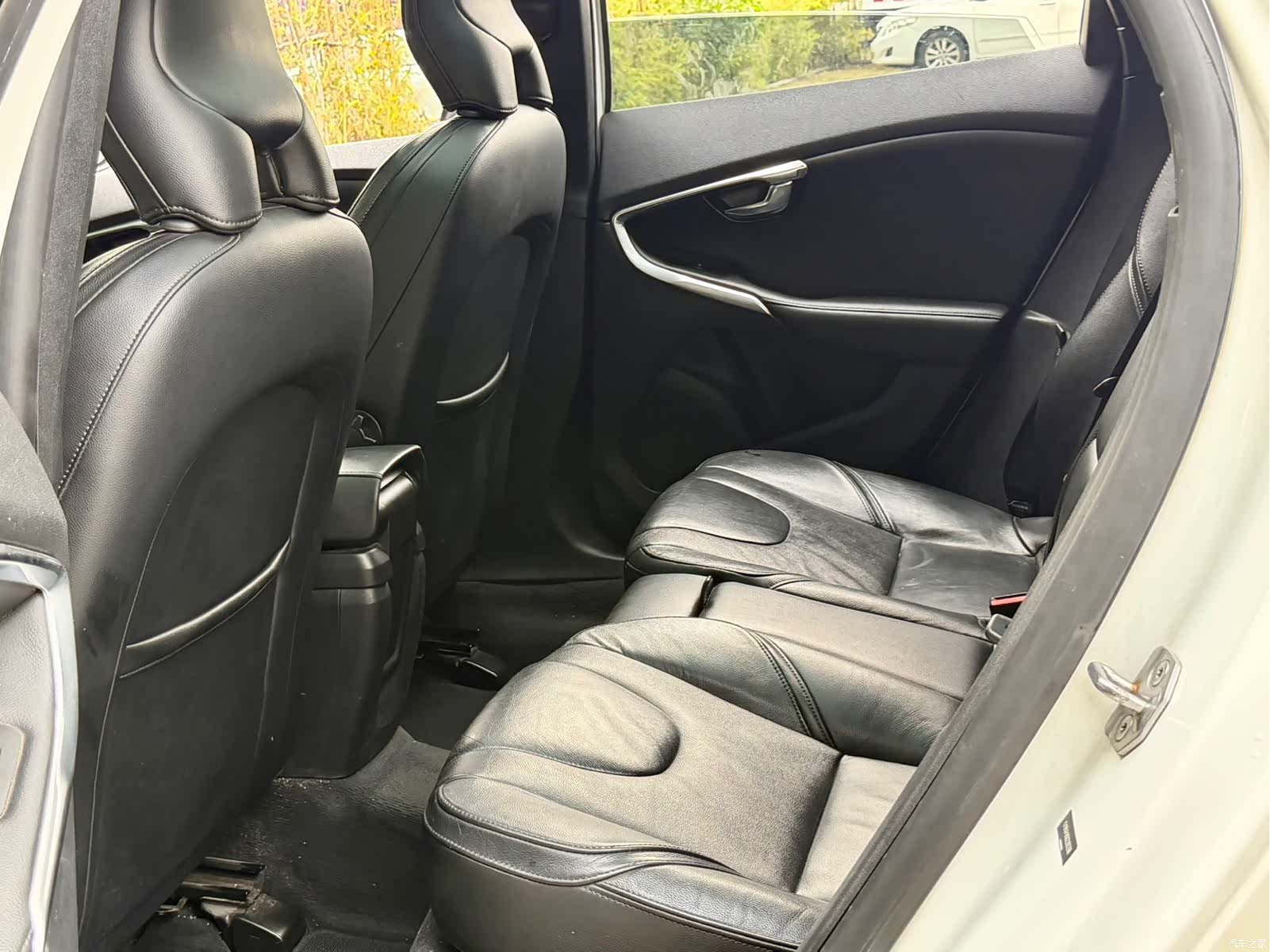 Volvo V40, 2016 16