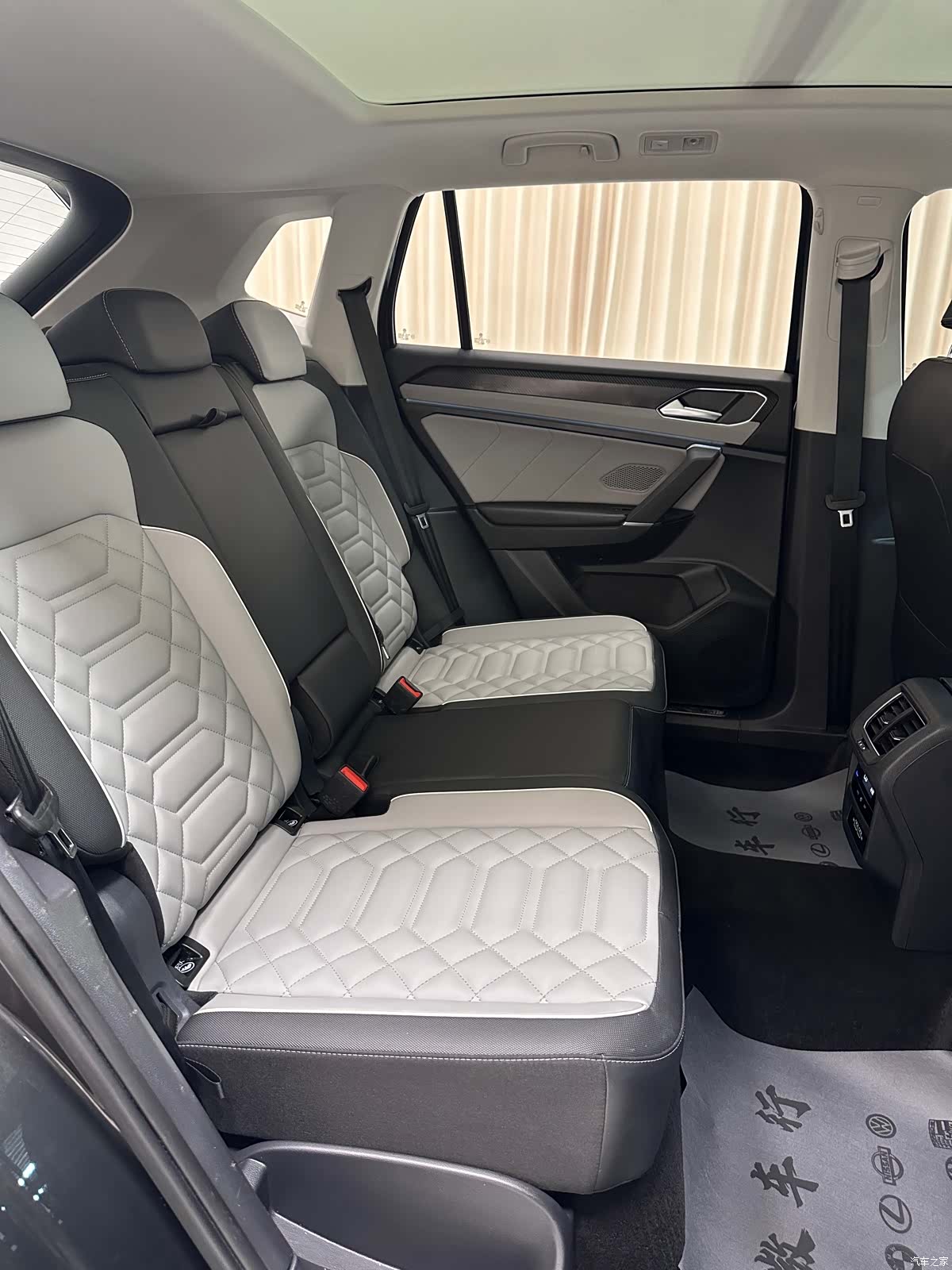 Volkswagen Tayron, 2023 12