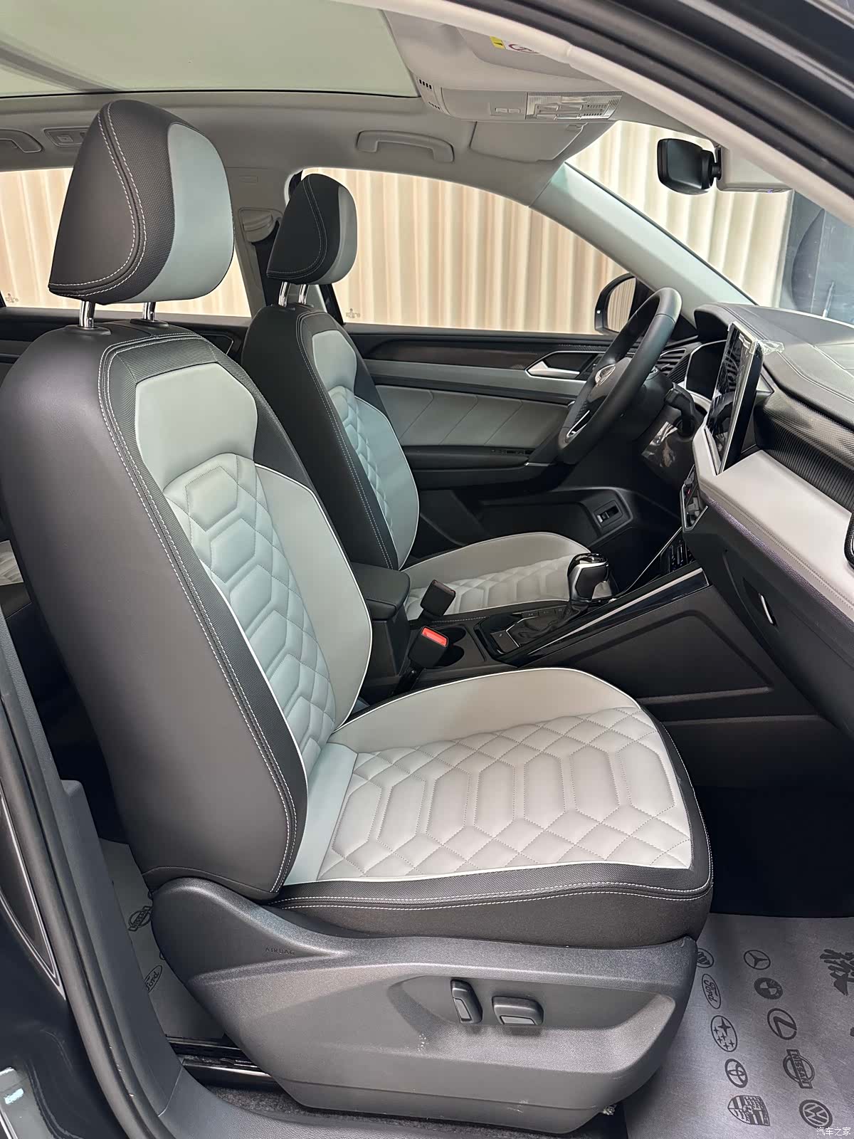 Volkswagen Tayron, 2023 13