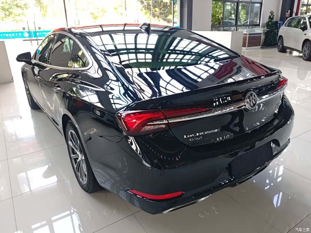 Buick LaCrosse, 2022 все фото