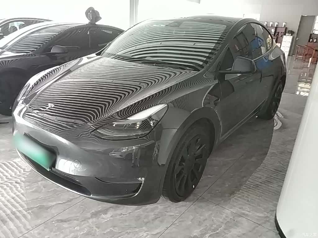 Tesla Model Y, 2024 2