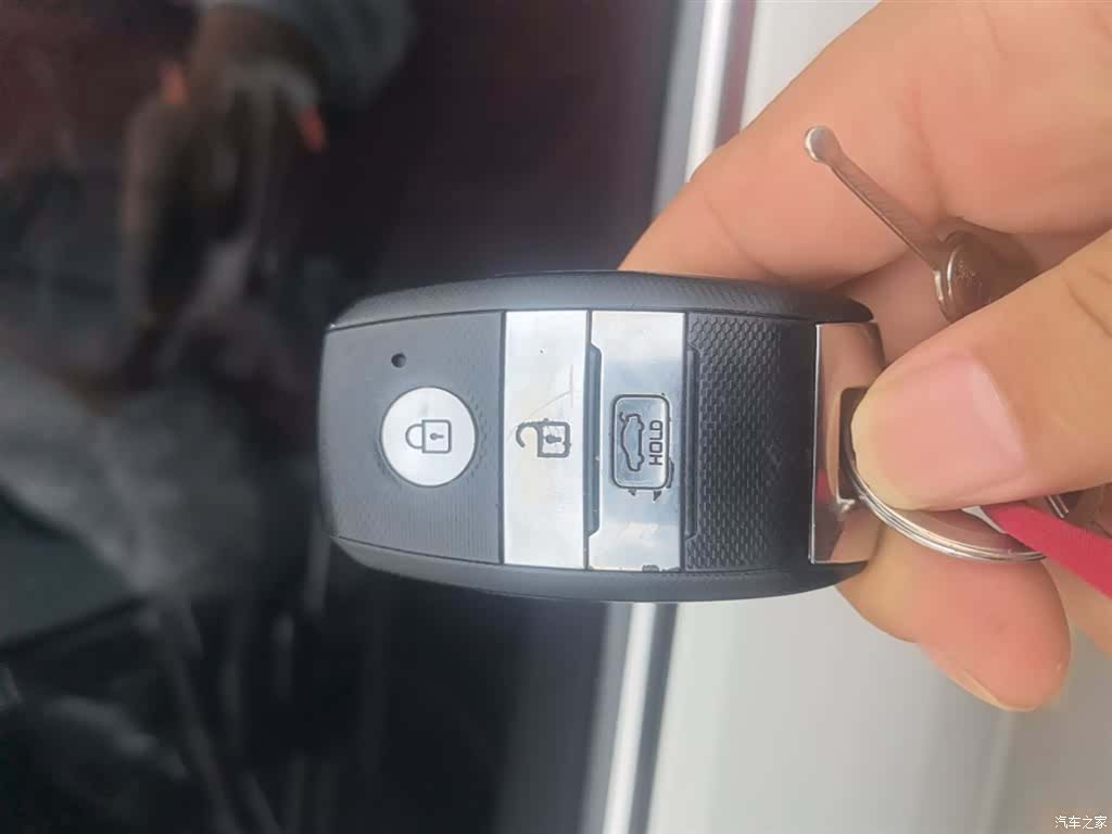 Kia K3, 2014 9