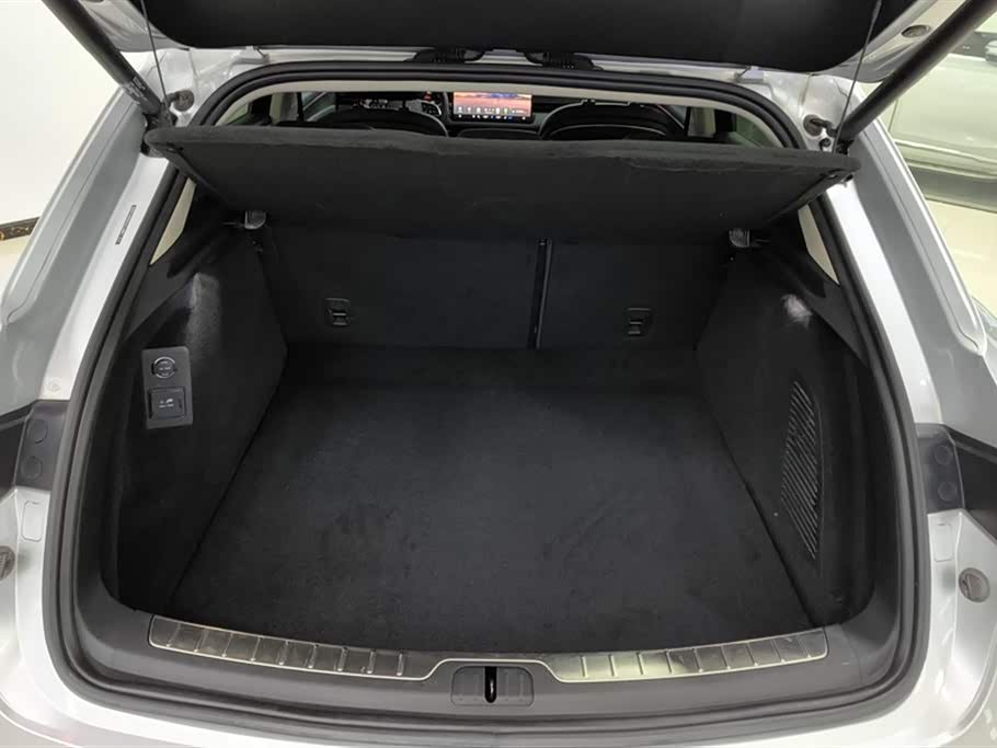 AITO Ask the world M5