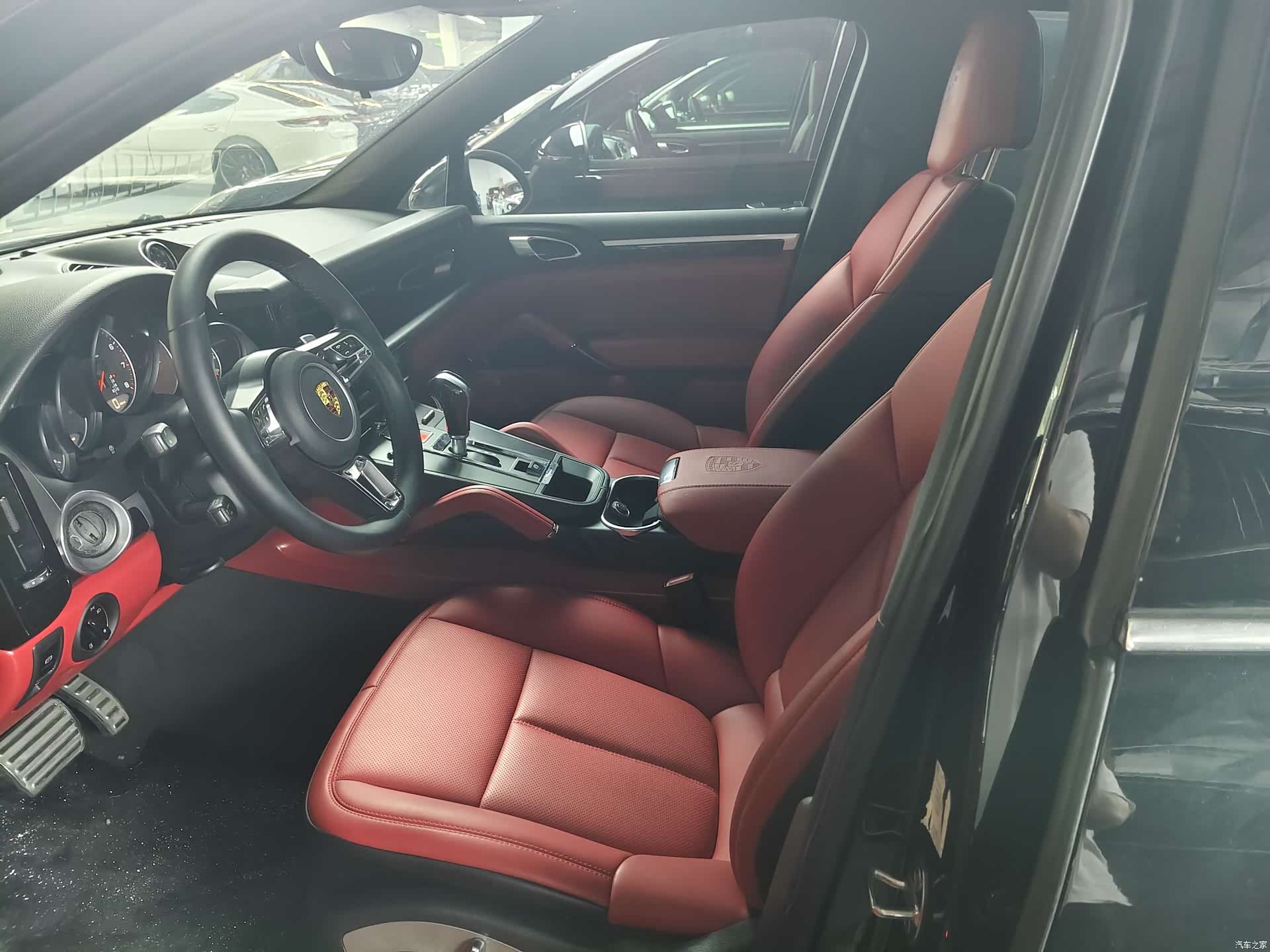 Porsche Cayenne, 2012 все фото