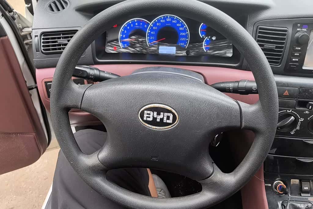 BYD F3, 2016 15