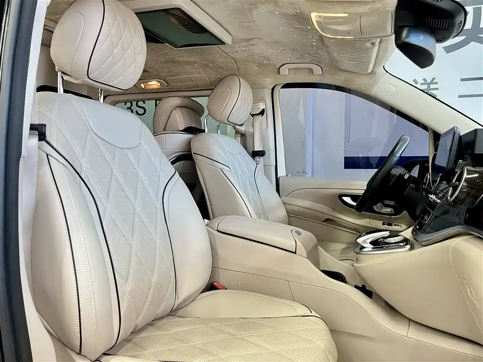 Mercedes-Benz V-class