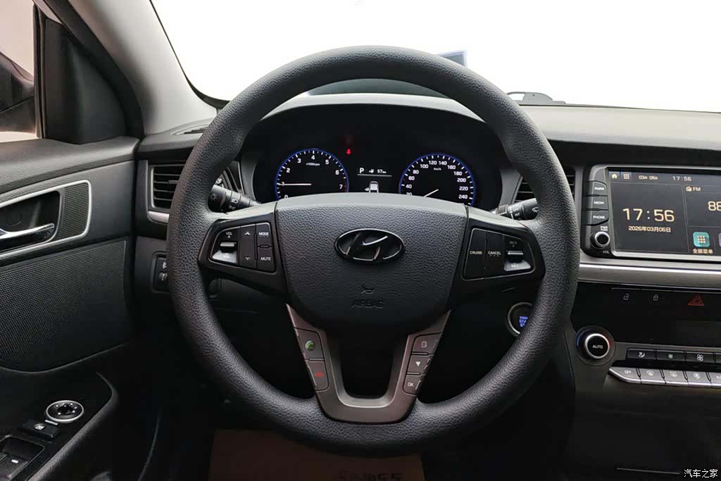 Hyundai GLS, 2018 15