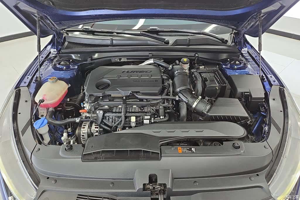 Kia K5, 2022 10
