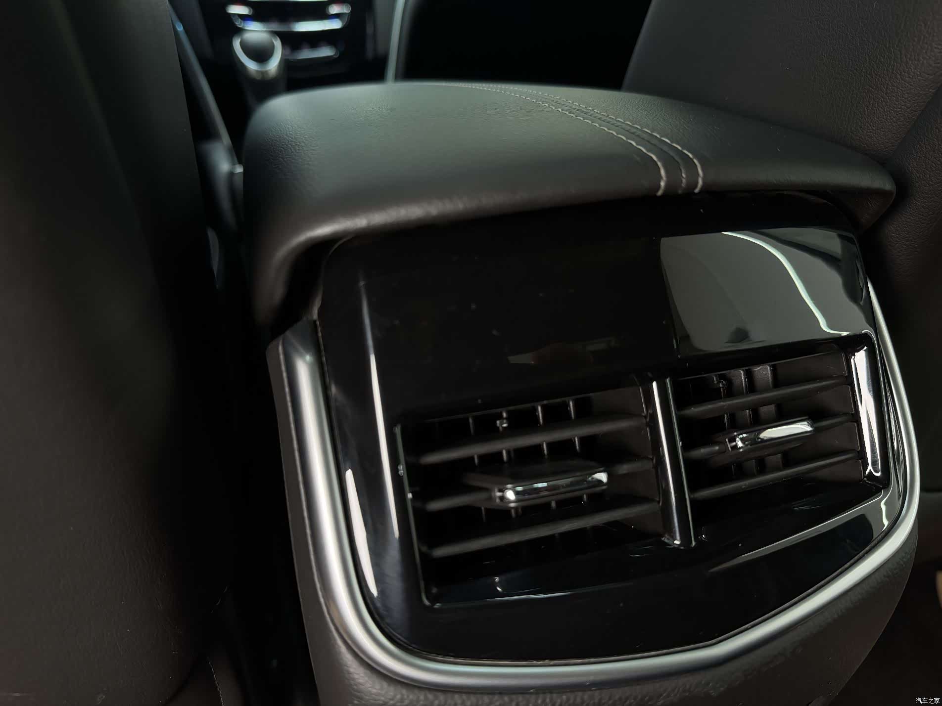 Cadillac XTS, 2019 22