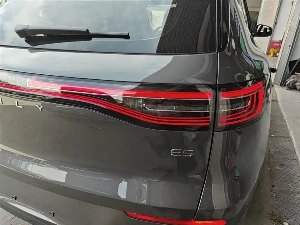 Geely Galaxy Galaxy E5