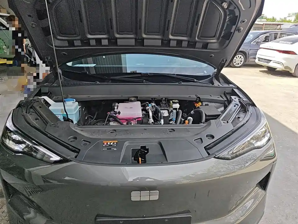 Geely Galaxy Galaxy E5