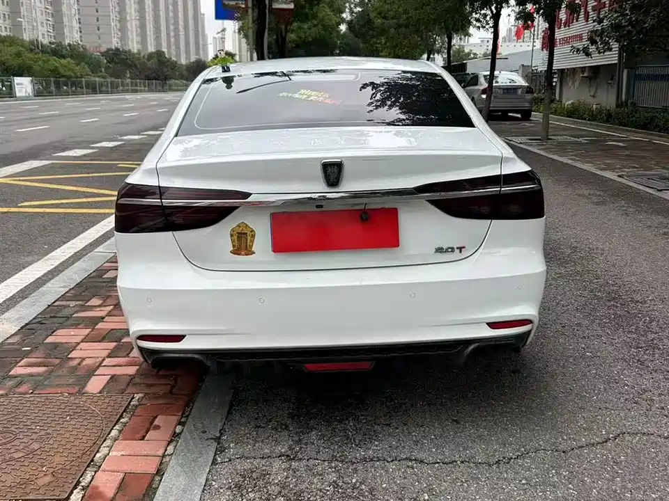 Roewe i6