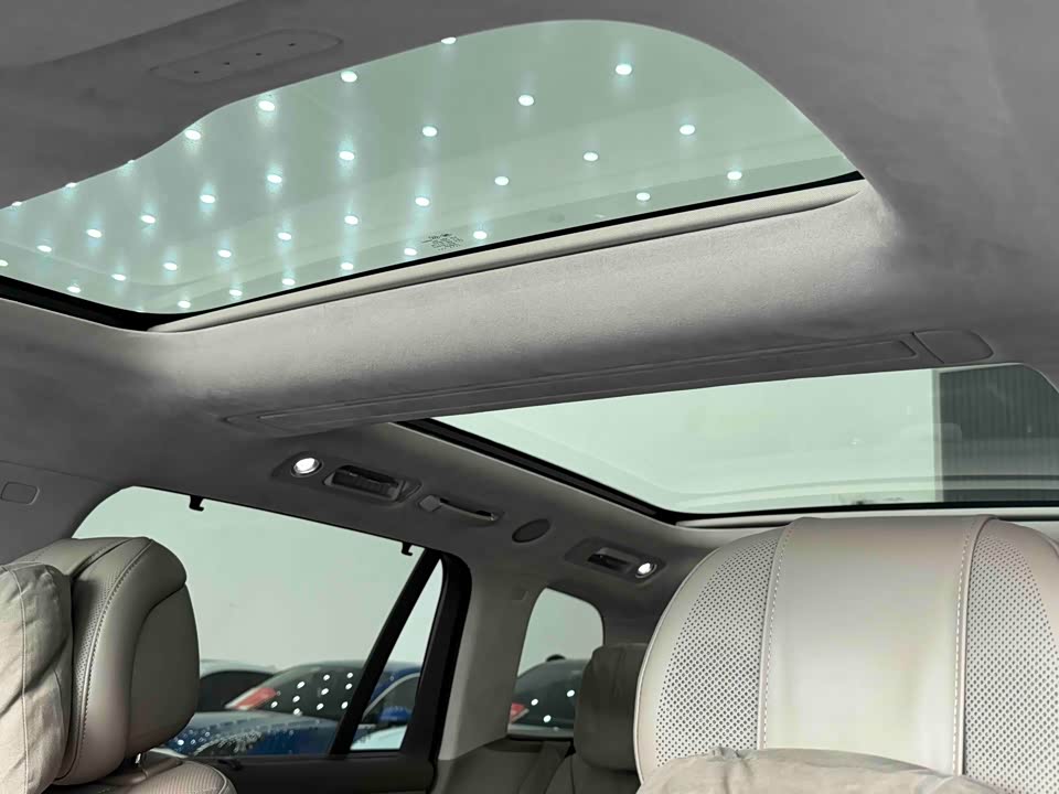 AITO Ask the world M9