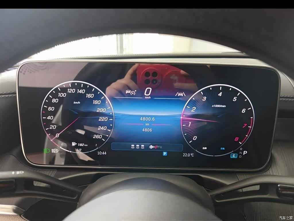 Mercedes-Benz C-Class, 2025 11