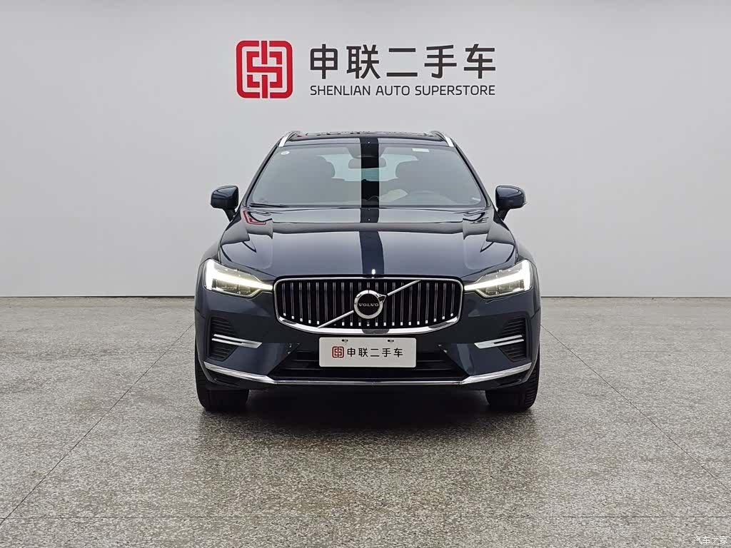 Volvo XC60, 2023 все фото