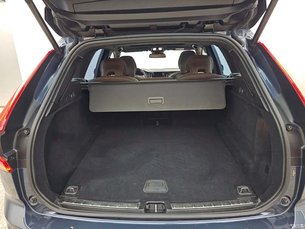 Volvo XC60, 2023 15