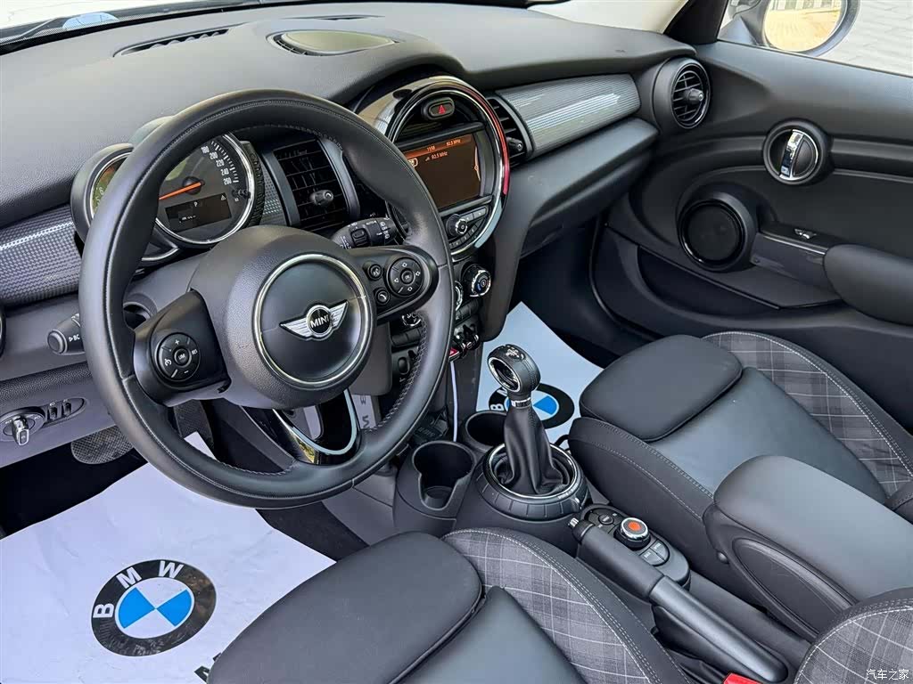 Mini Cooper, 2015 13