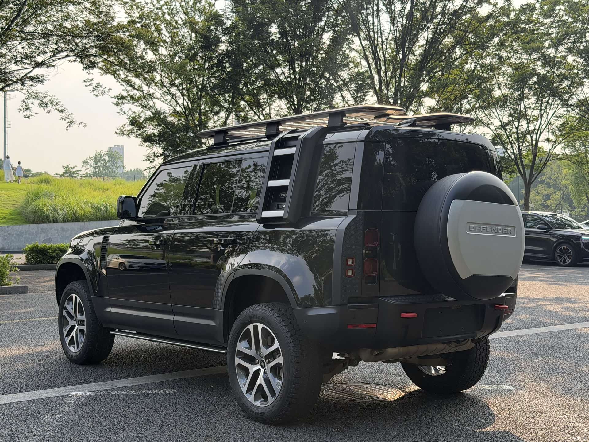 Land Rover Defender, 2021 12