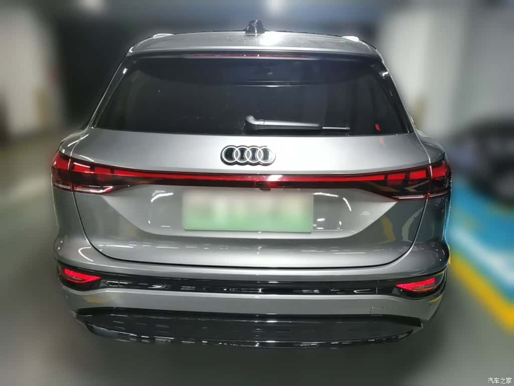 Audi e-tron, 2025 10