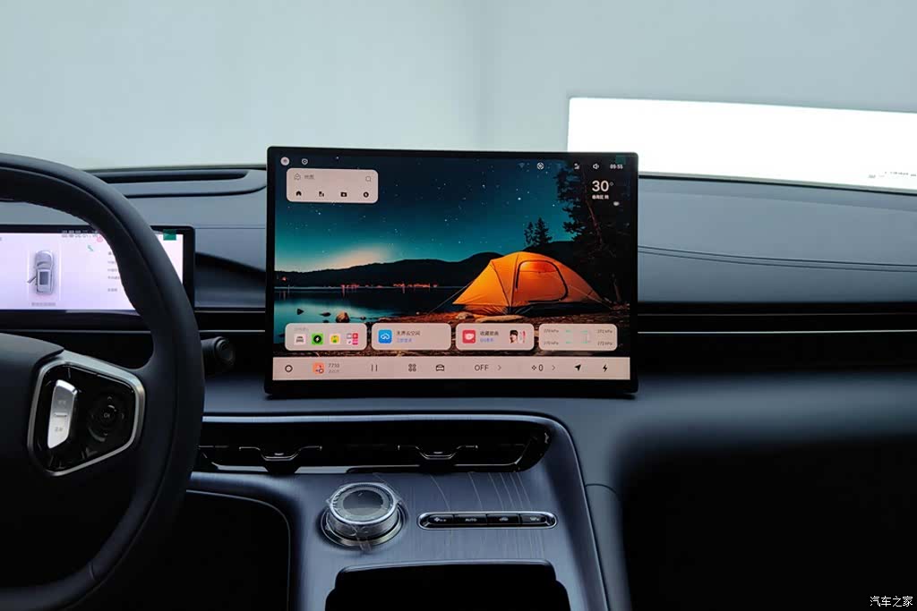 Geely Galaxy E5, 2025 13