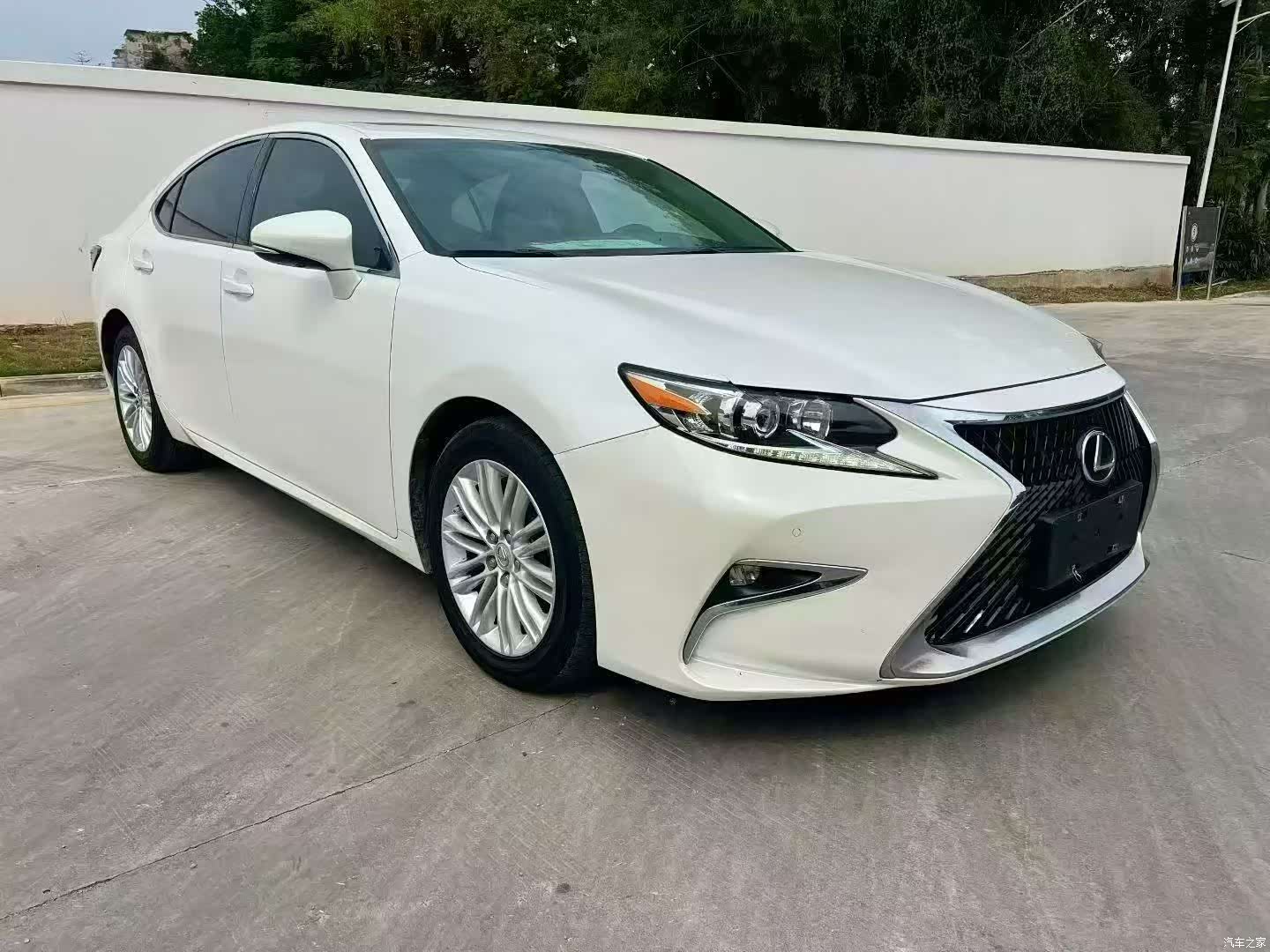 Lexus ES, 2018 2