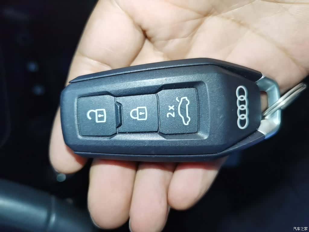 Audi e-tron, 2025 15
