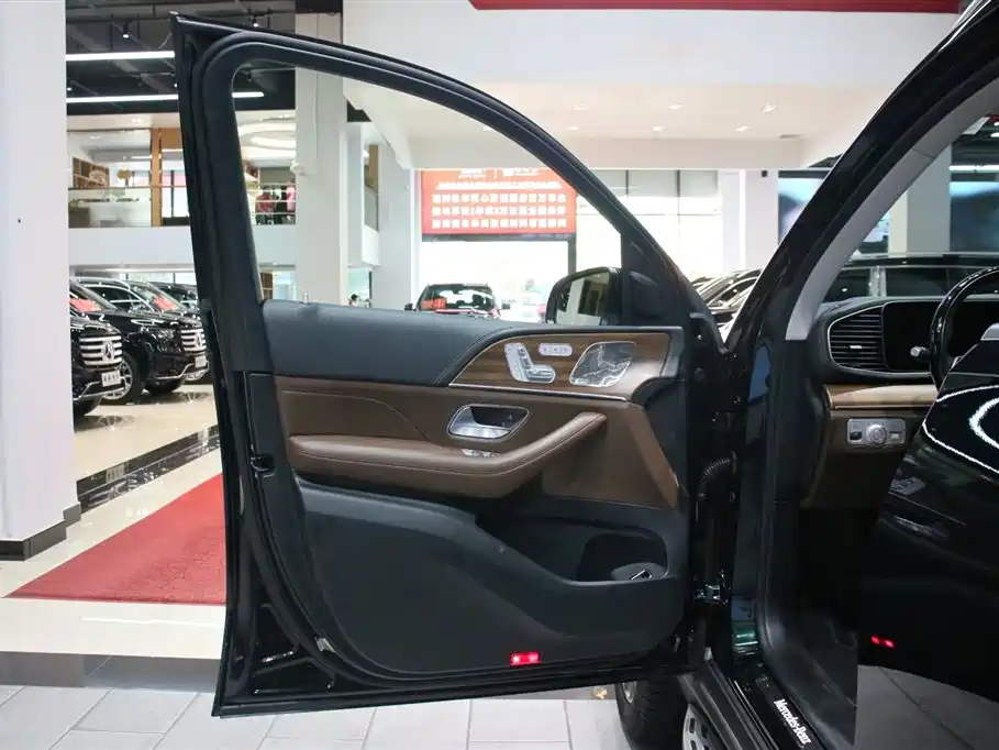 Mercedes-Benz GLS