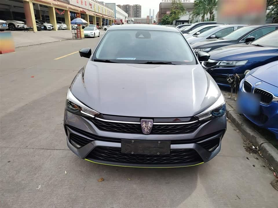 Roewe i5