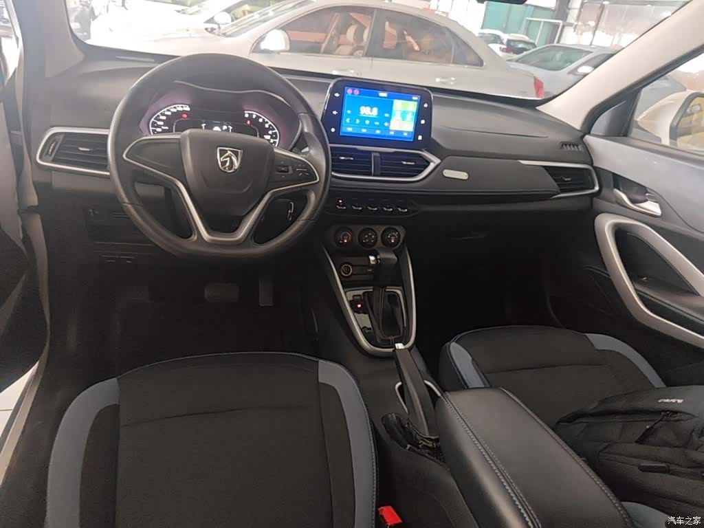 Wuling 510, 2020 10