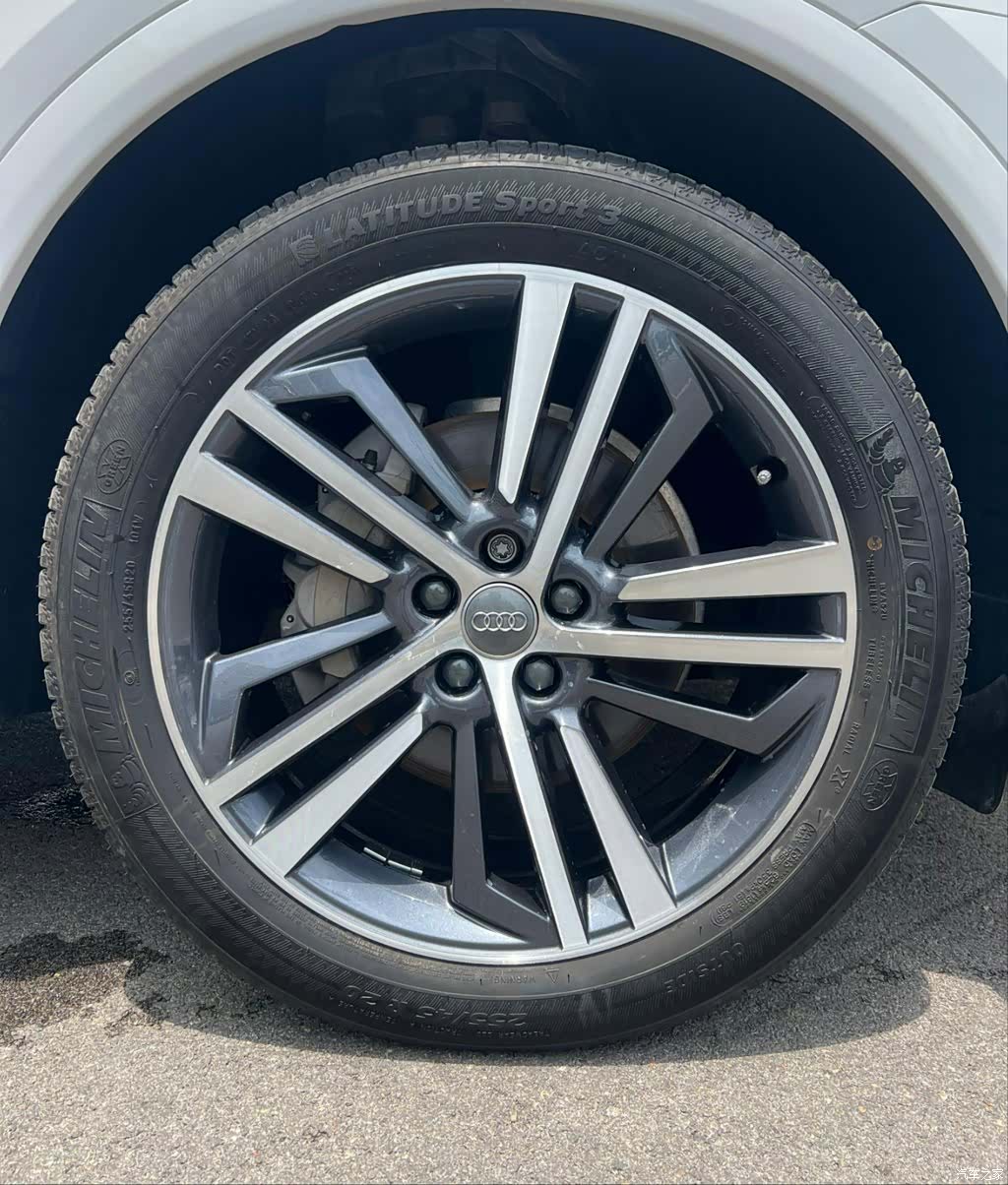 Audi Q5L, 2021 10