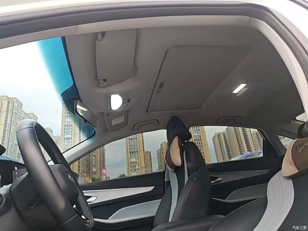 Geely Binray, 2023 18