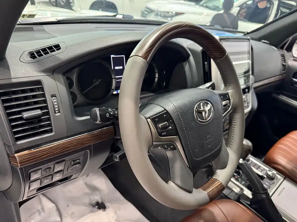 Toyota Land Cruiser Toyota Land Cruiser
