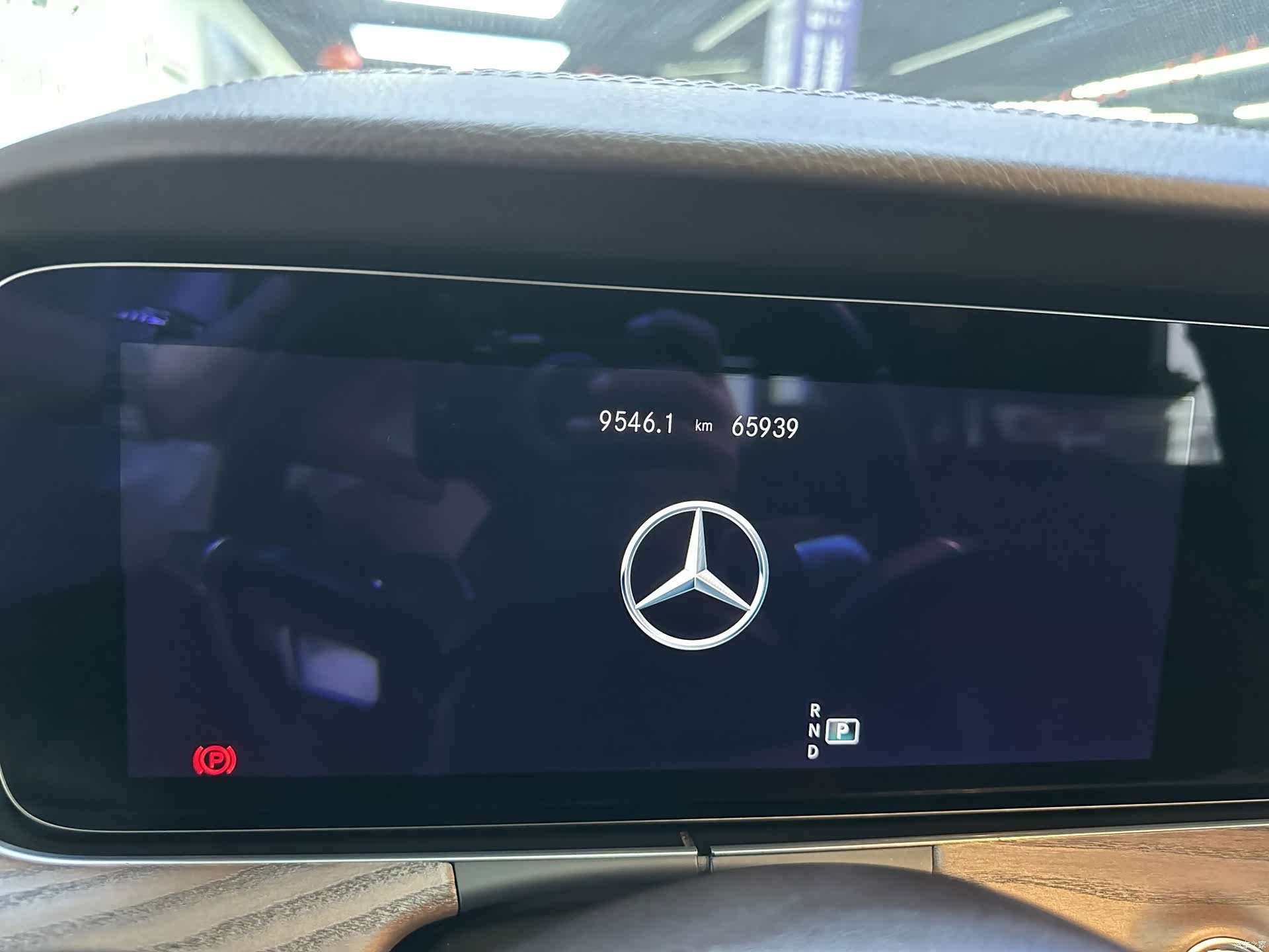 Mercedes-Benz E-Class, 2022 10