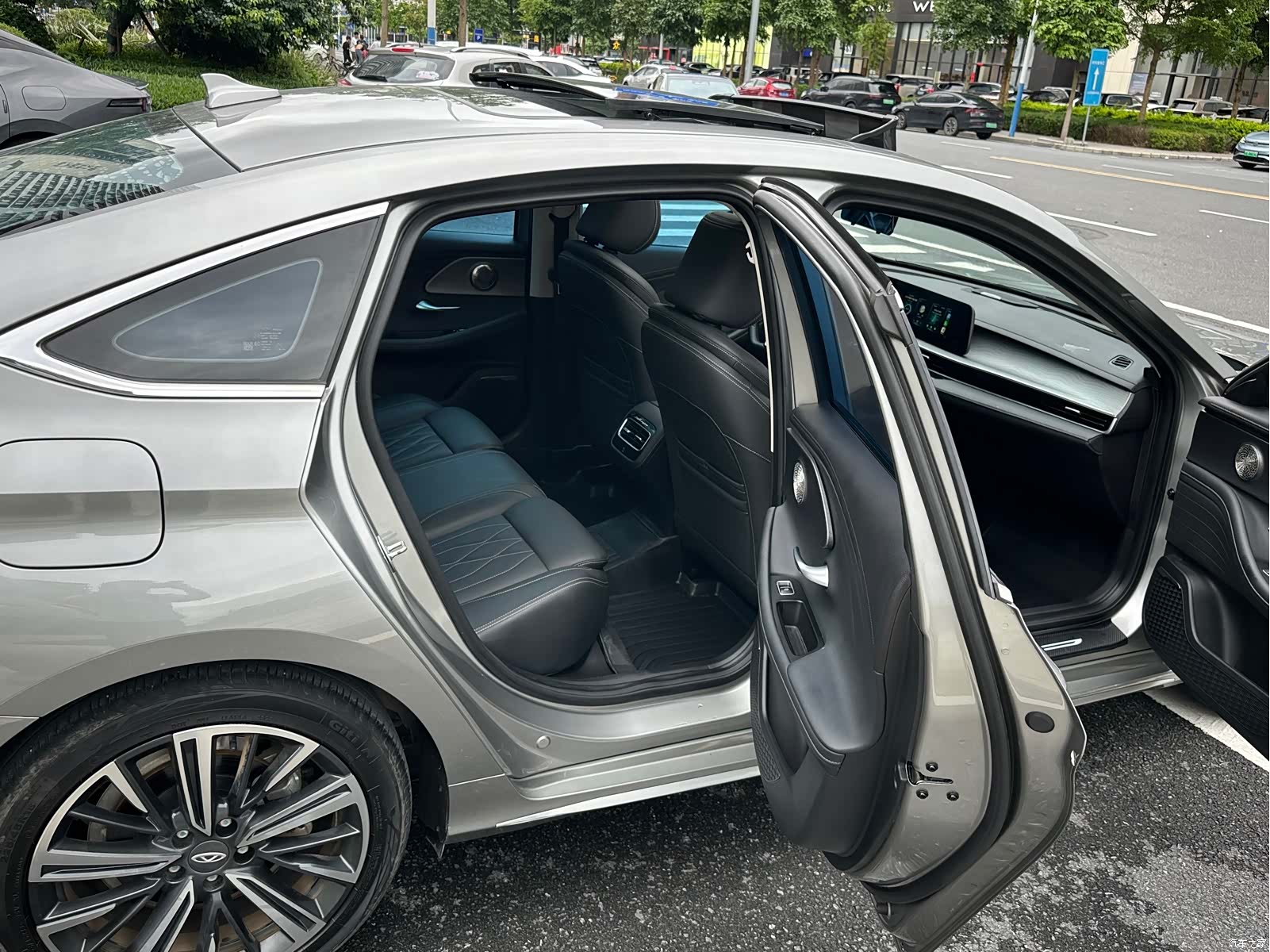 Chery Arrizo 8, 2023 10