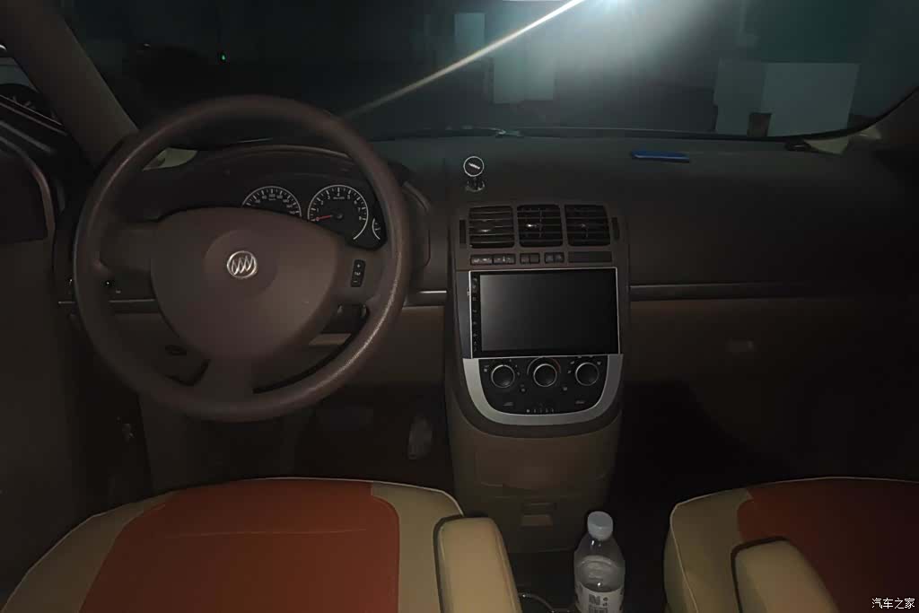 Buick GL8, 2017 12