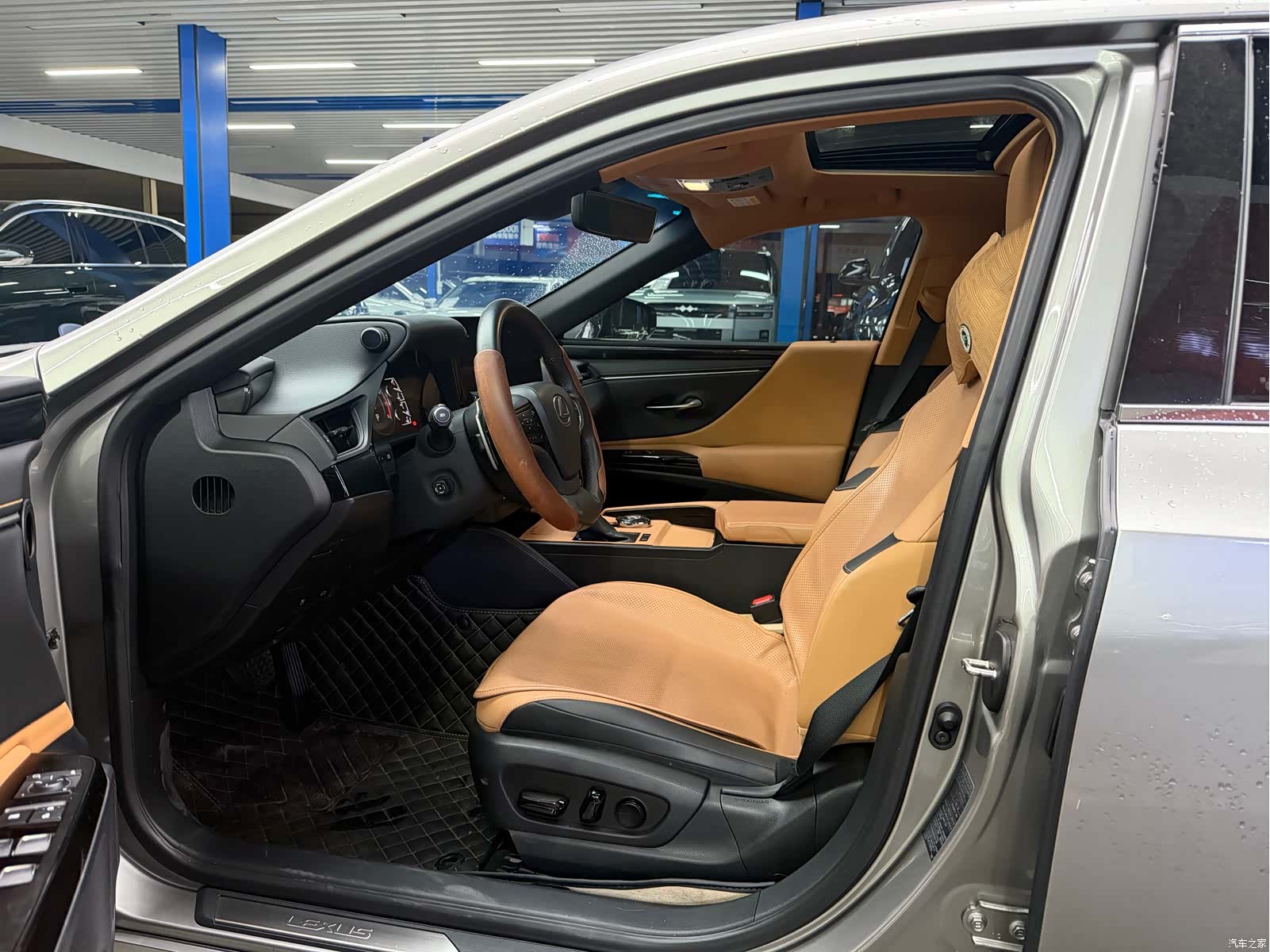 Lexus ES, 2024 все фото