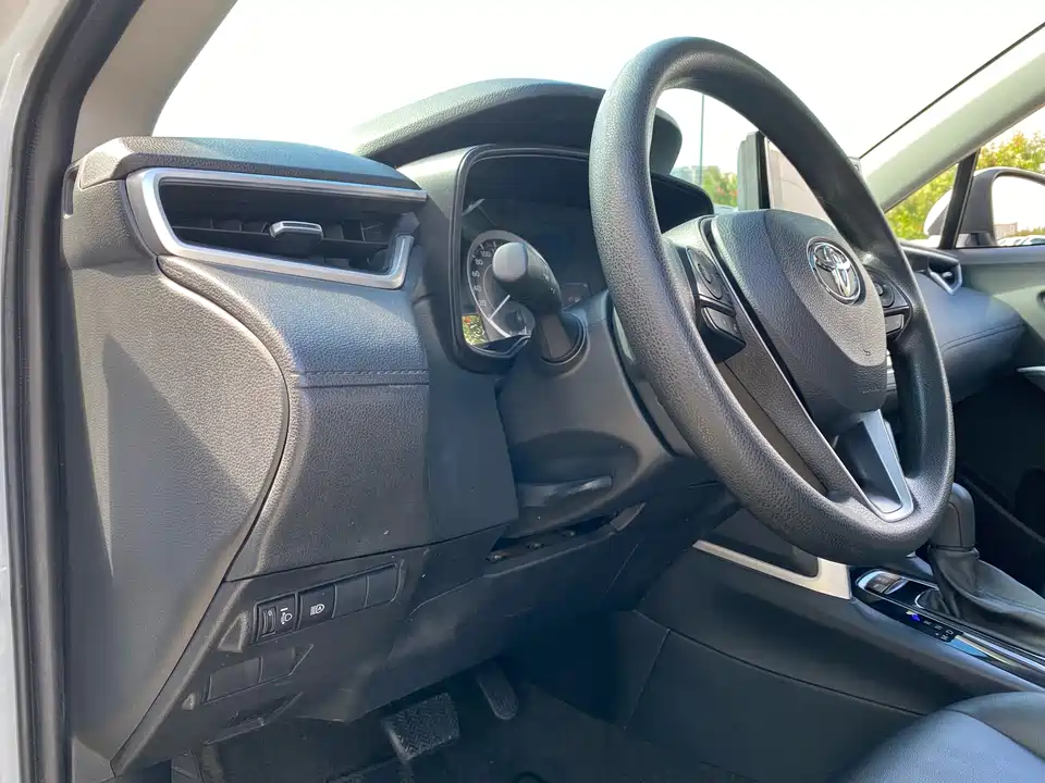 Toyota Corolla Sharp amplifier