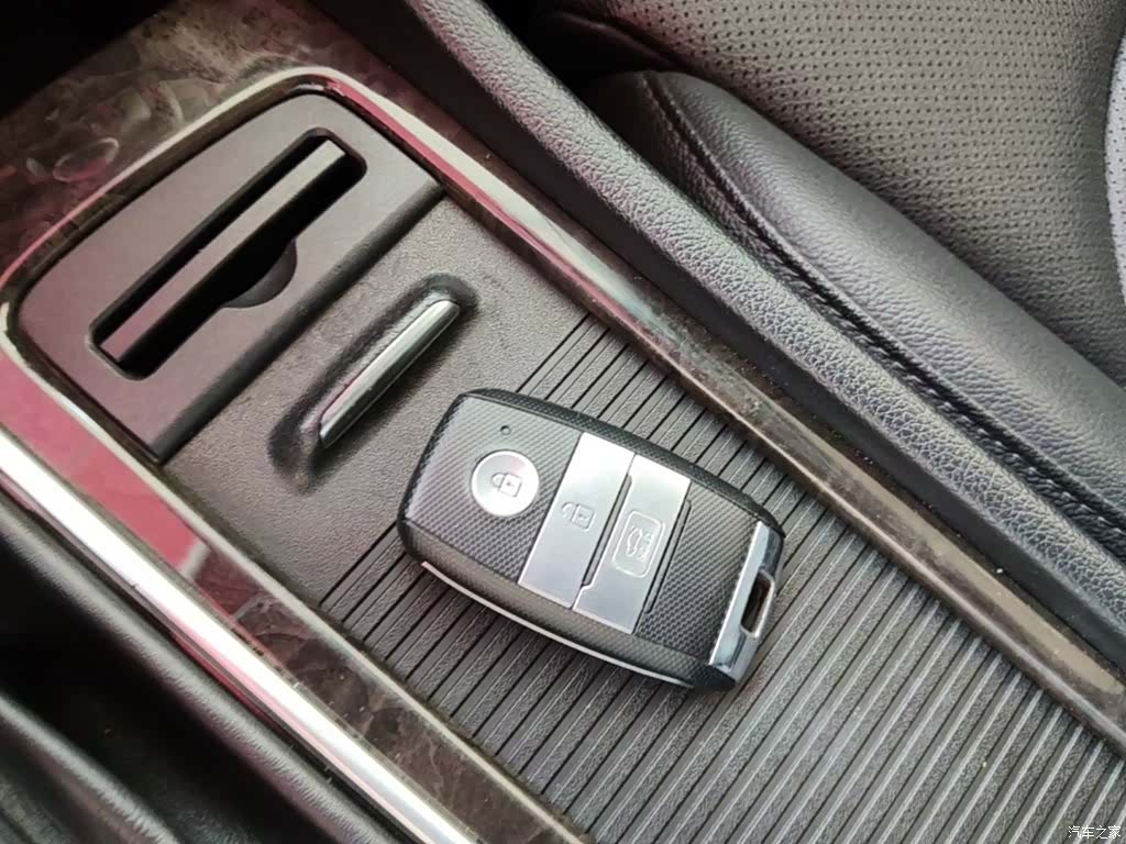 Kia K5, 2015 9