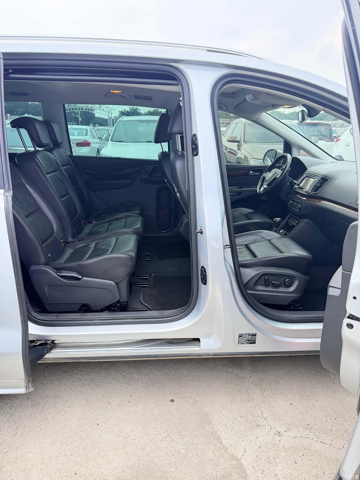 Volkswagen Xia, 2012 16