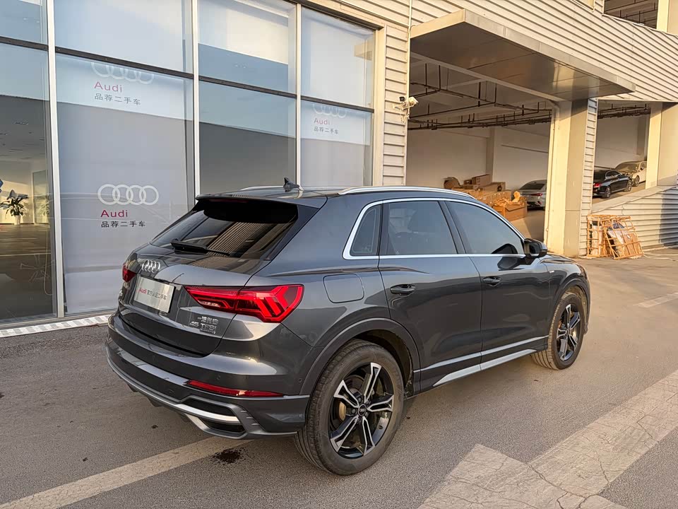 Audi Q3