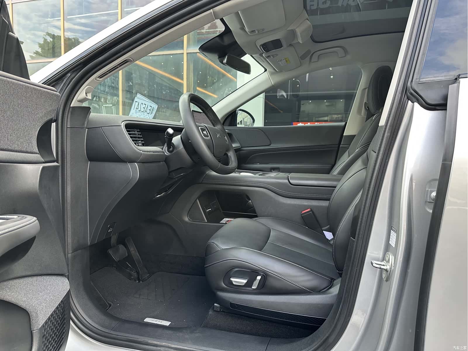 Xpeng G6, 2023 10