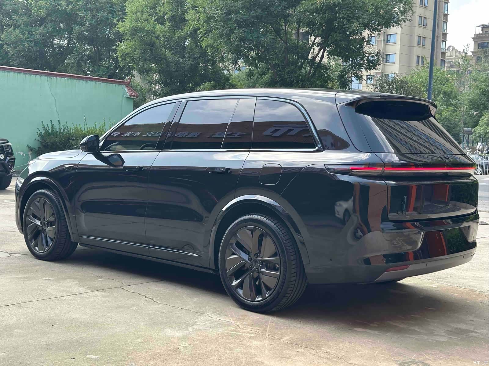 Li Auto L8, 2024 все фото