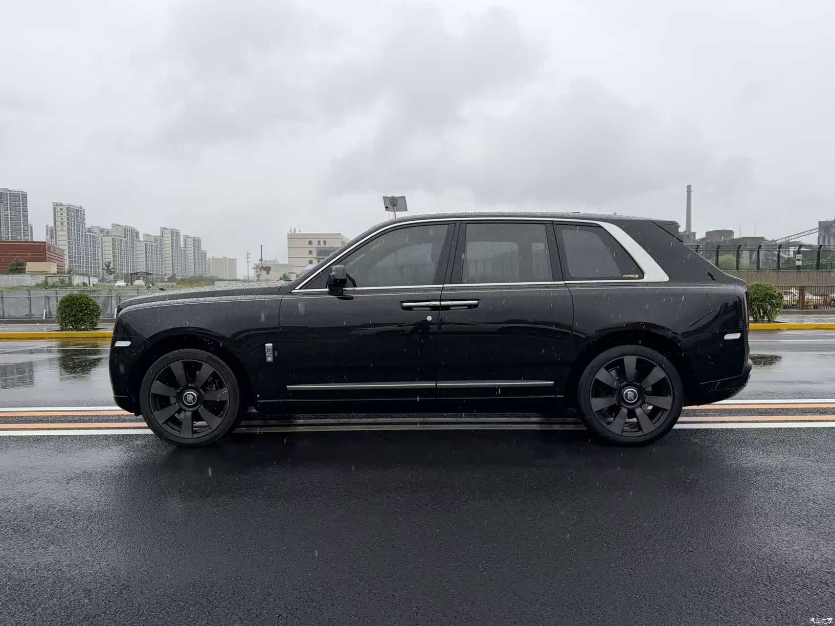 Rolls-Royce Cullinan, 2019 все фото
