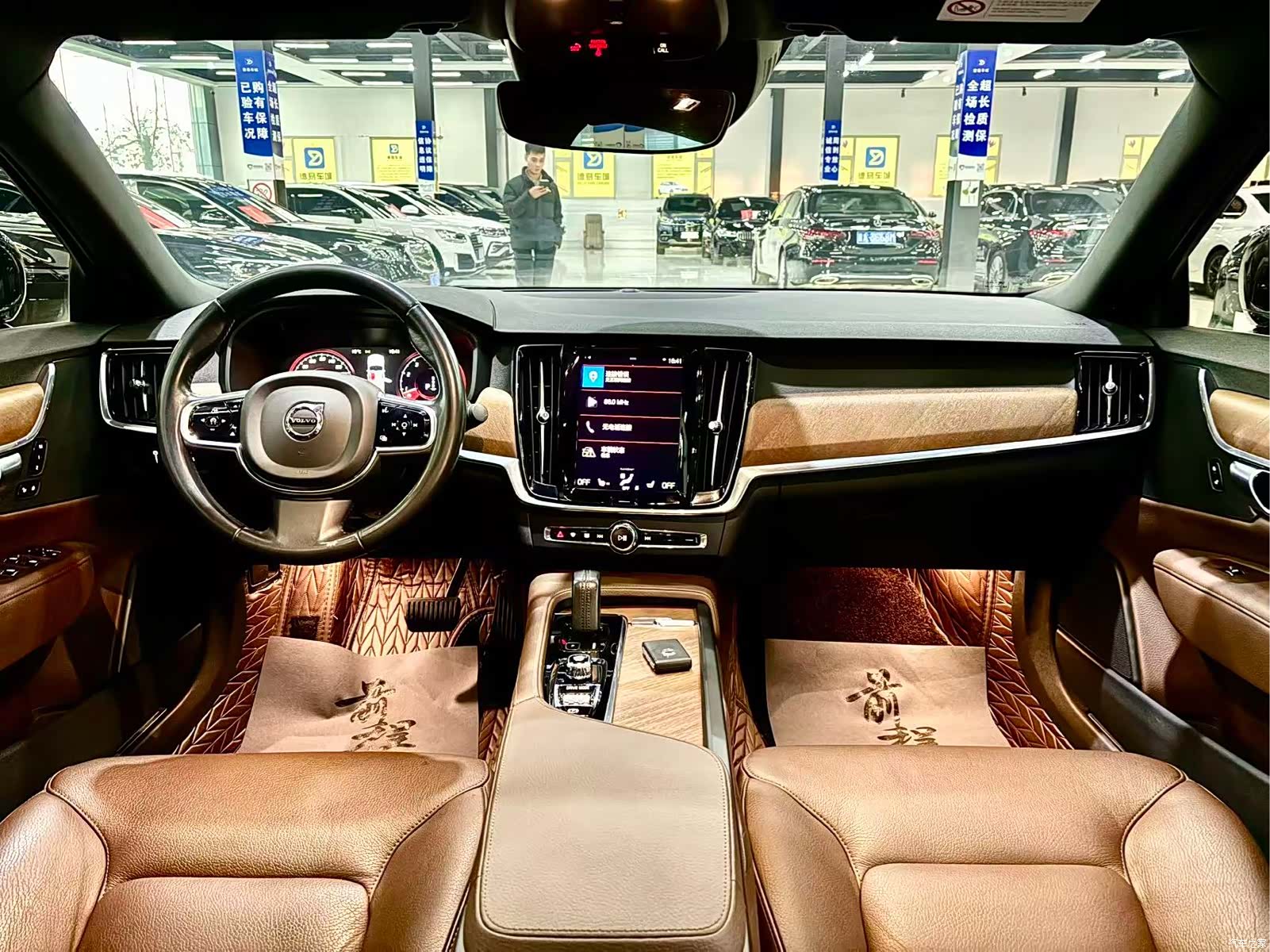Volvo S90, 2021 4