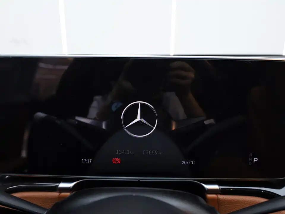 Mercedes-Benz S-class Mercedes-Benz S-class
