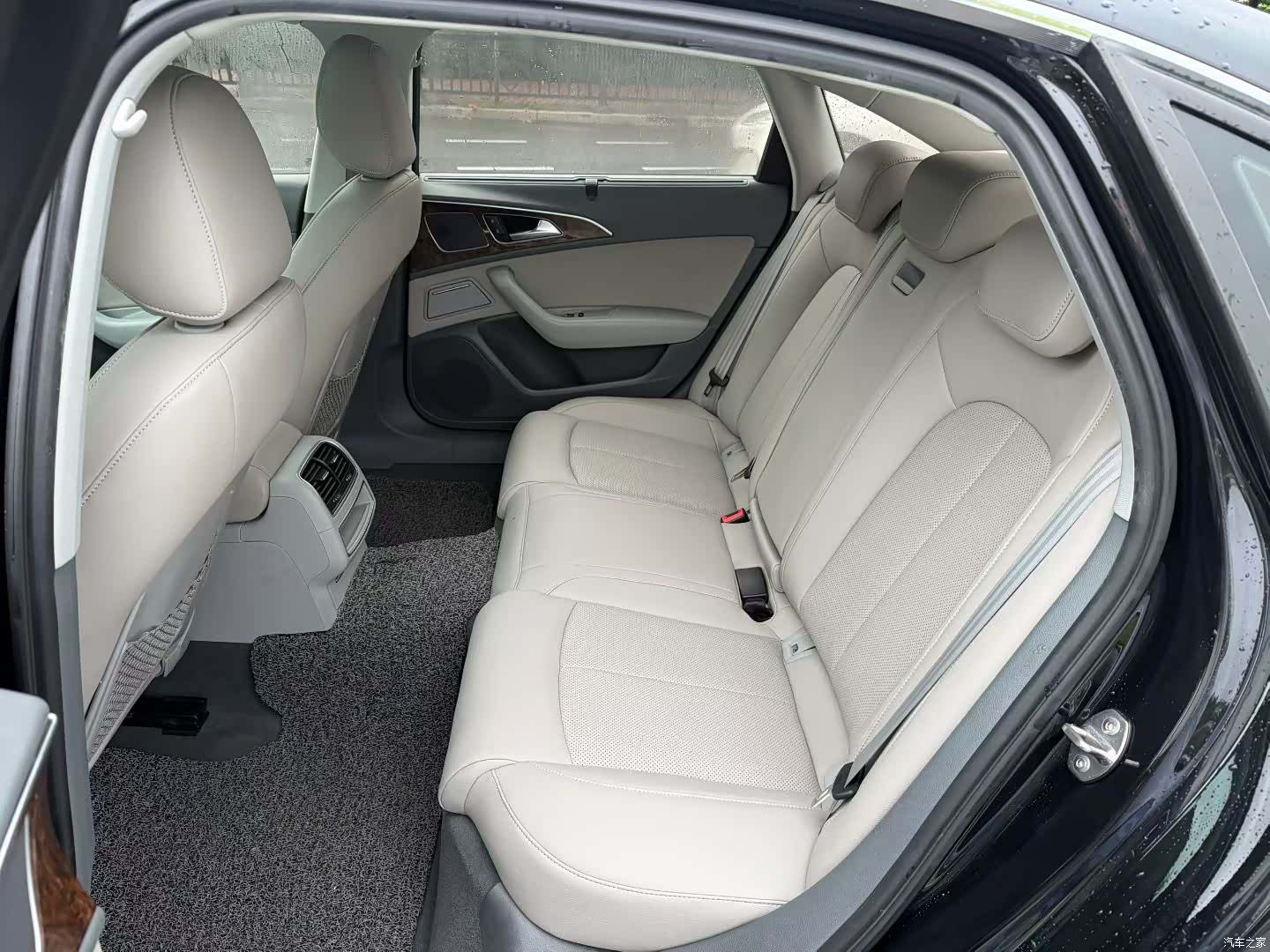 Audi A6L, 2015 7