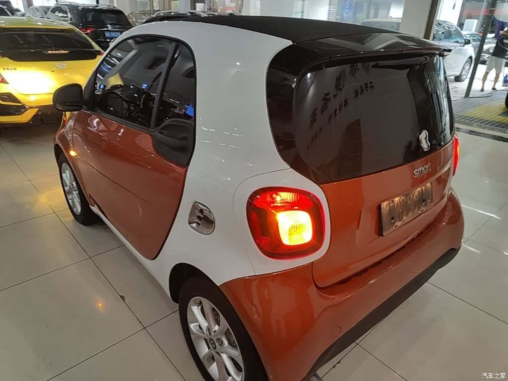 Smart Fortwo, 2018 23