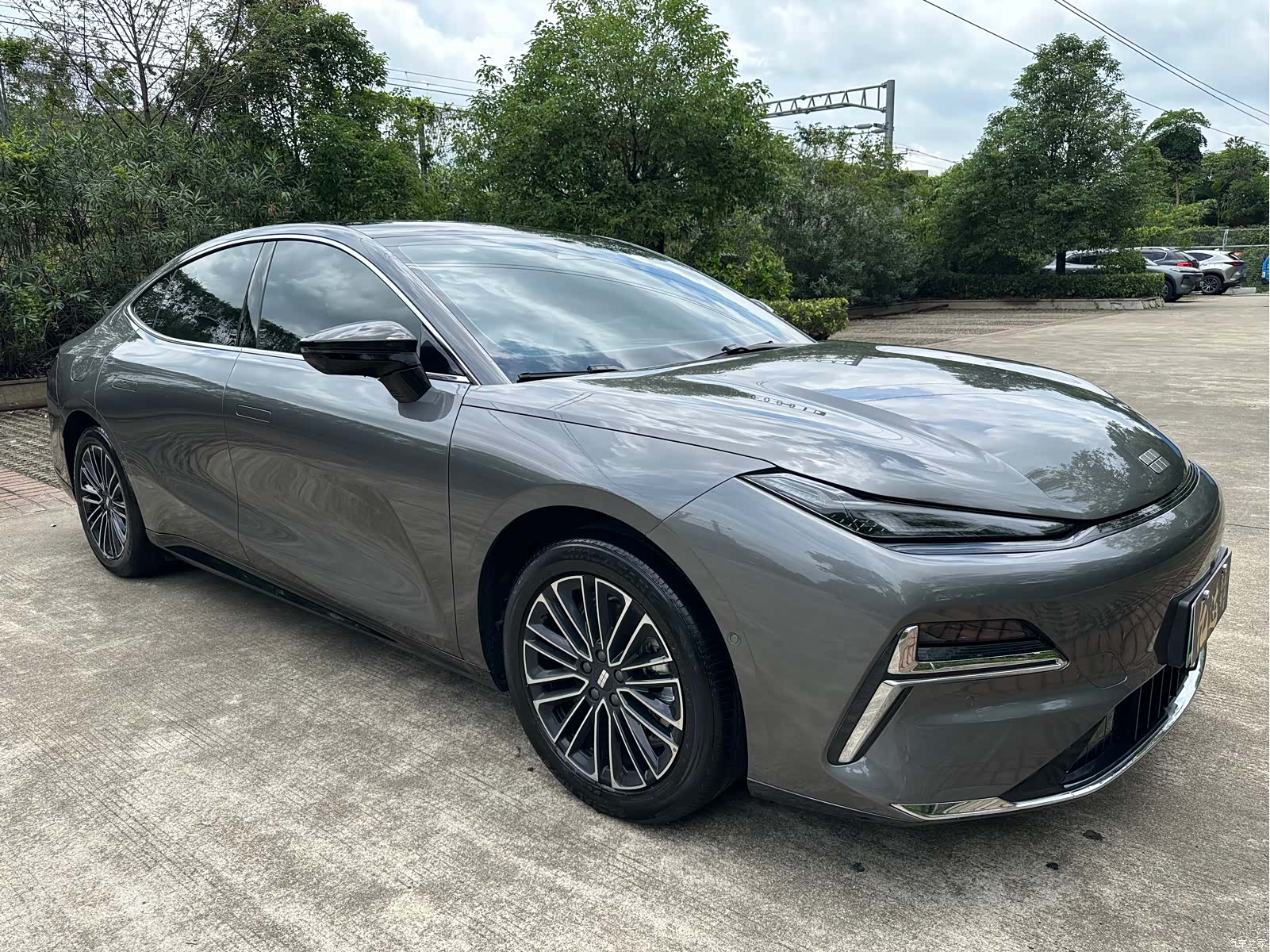 Geely 8, 2025 9